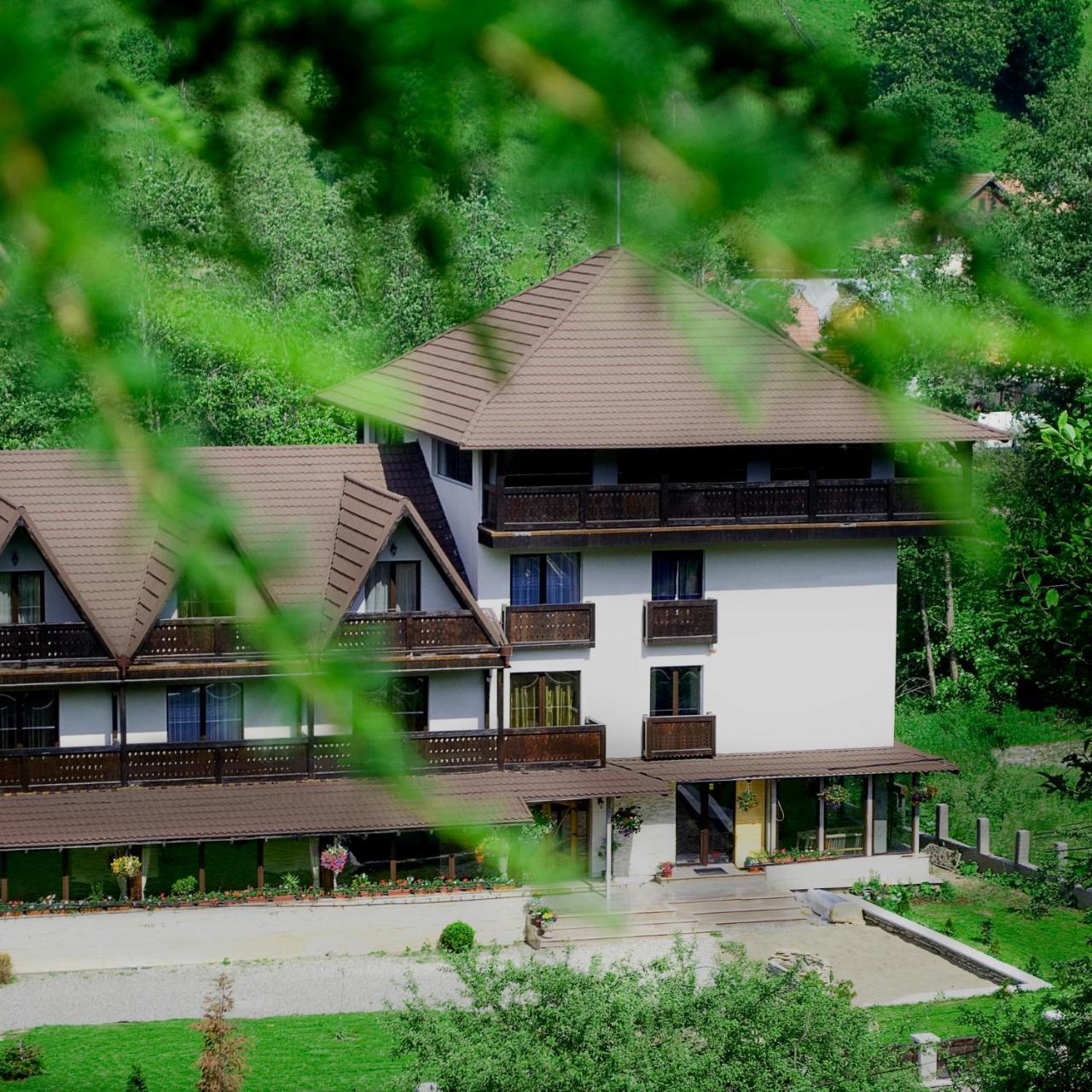 Hanul Simon Pensiune & Restaurant Bran  Bagian luar foto