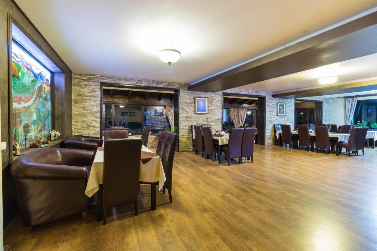 Hanul Simon Pensiune & Restaurant Bran  Bagian luar foto