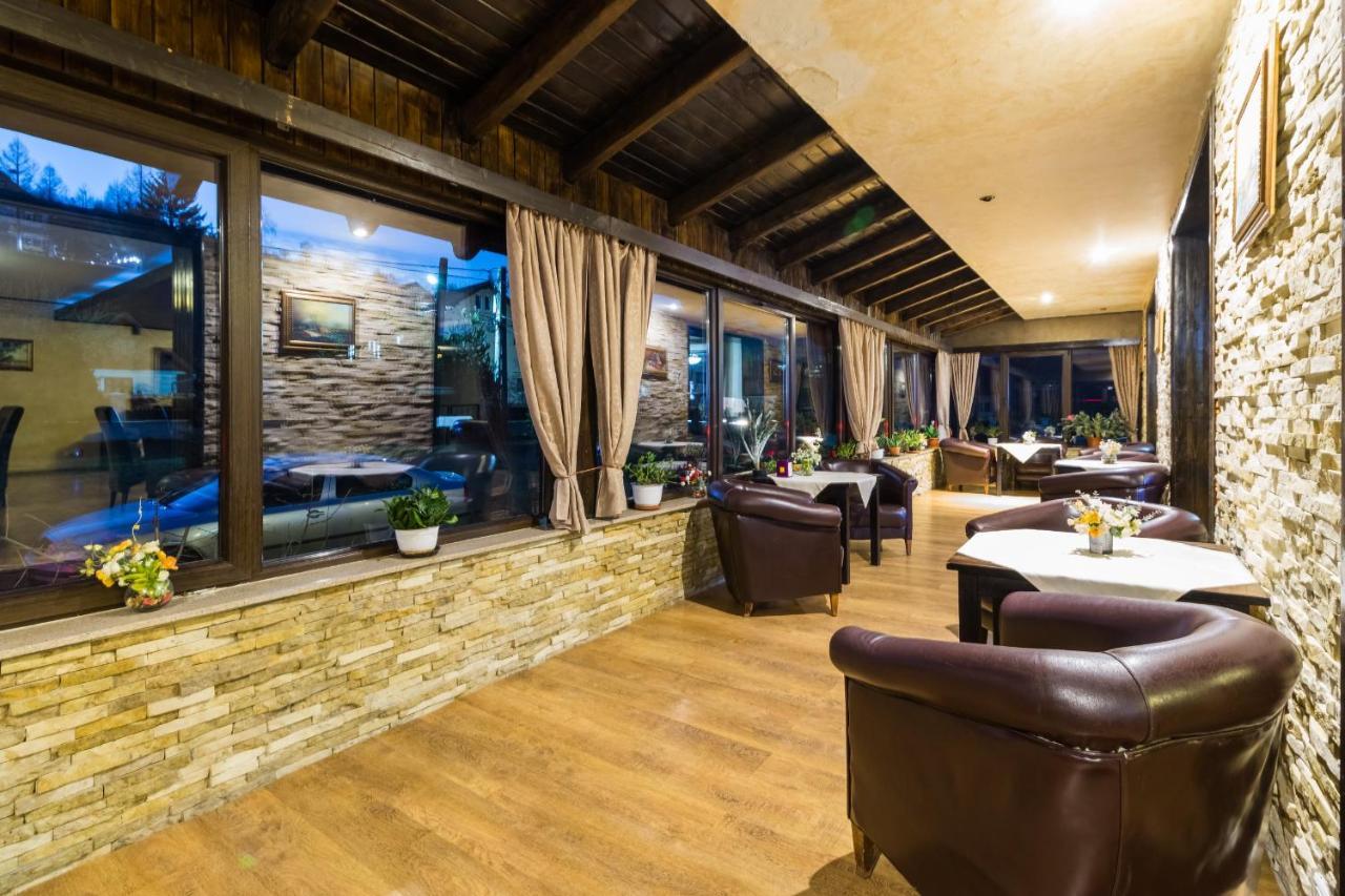 Hanul Simon Pensiune & Restaurant Bran  Bagian luar foto